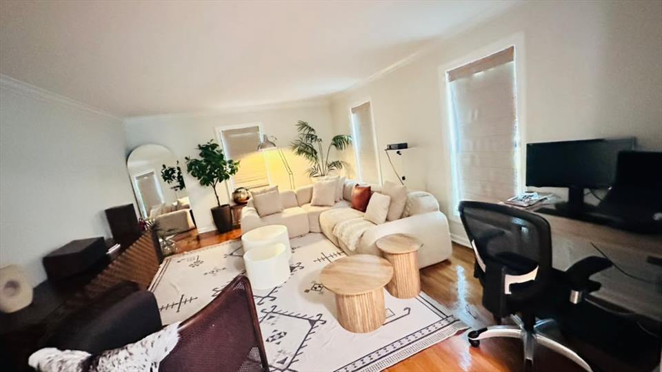 Living Room after cleaning by Ella'z Cleaning