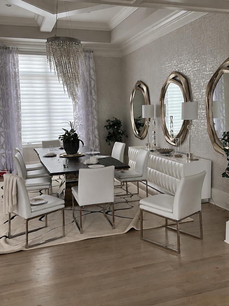 Dining Room before cleaning